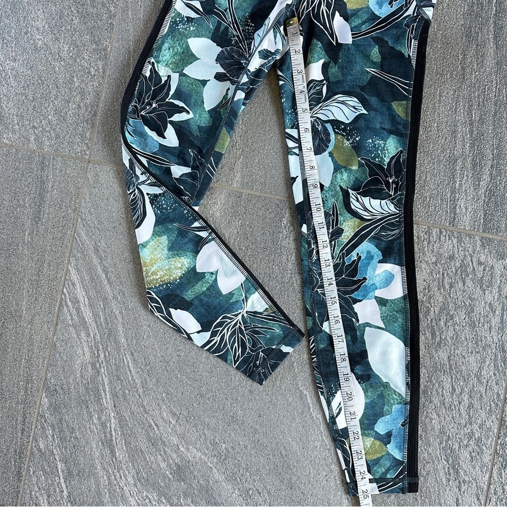 NWT Athleta Leafy Floral High Rise Tropical Mesh Chaturanga 7/8 Leggings XS - Picture 15 of 16